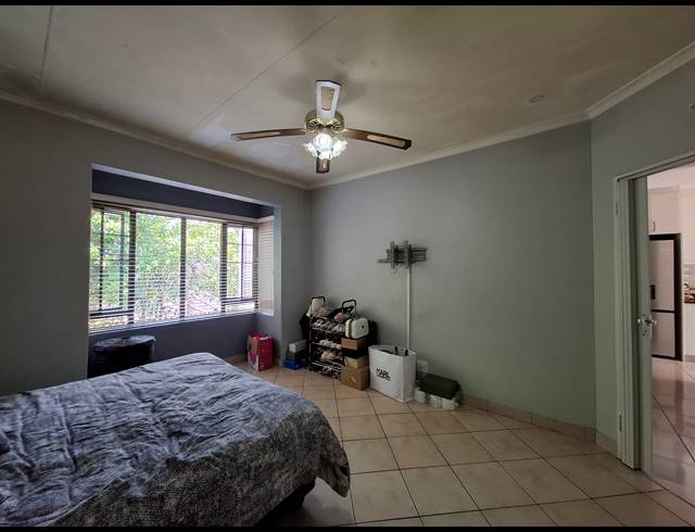2 BEDROOM SIMPLEX TO LET IN THE WOLDS